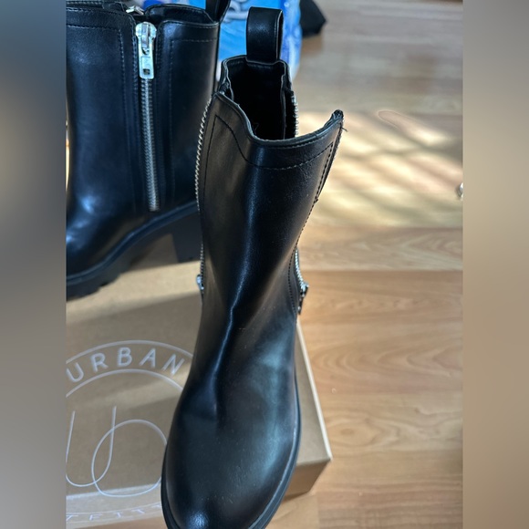 Urban Outfitters leather boots - Picture 6 of 7